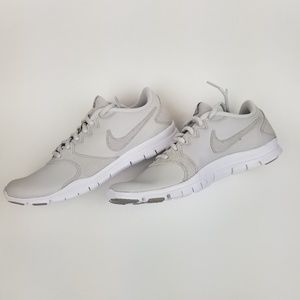 Nike Flex Essential TR LT - Vast Grey